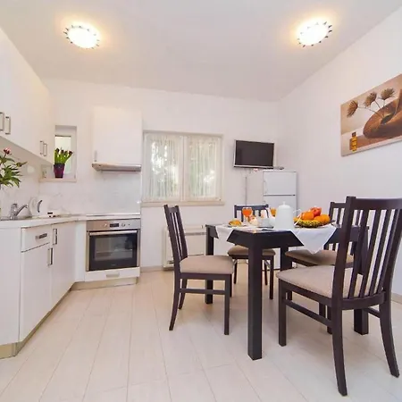 4B Apartments - One Bedroom Apartment * Dubrovnik